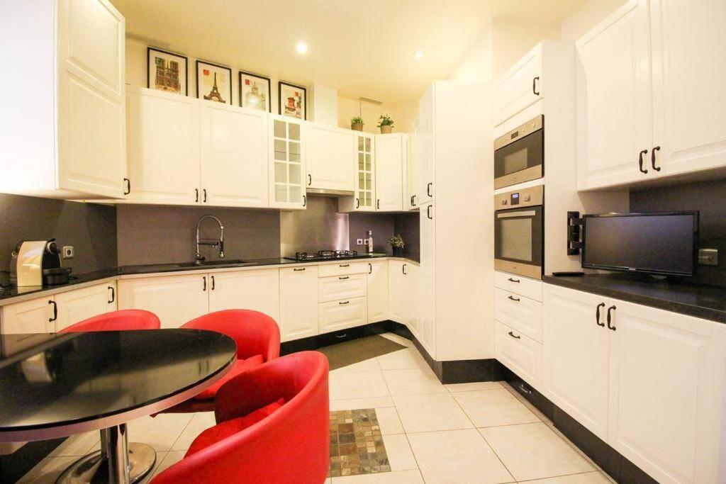 Grand Appartement Pour 4 Personnes/ Cours Lieutaud Marsella Exterior foto